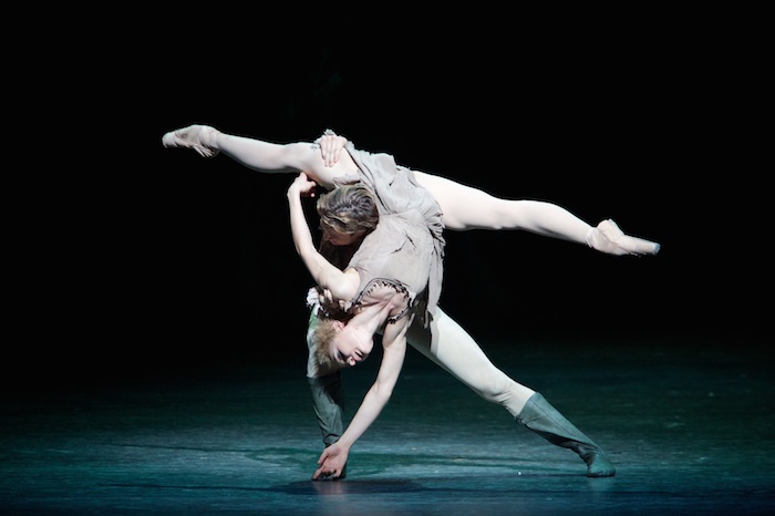 Melissa Hamilton and Matthew Golding in Manon