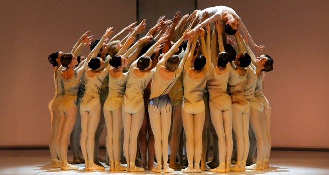 Stuttgart Ballet in Requiem