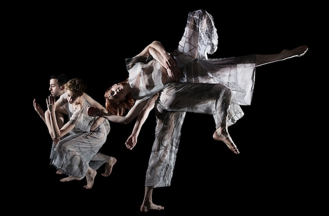 Trisha Brown Dance Company in Set and Reset