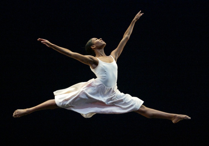 Limón Dance Company dancer leaping