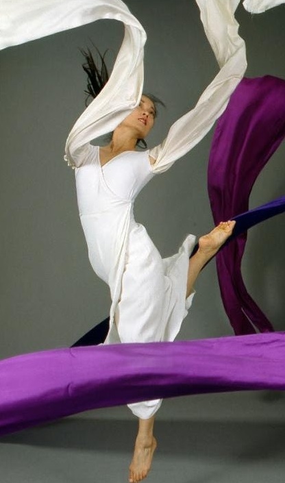 Nai-Ni Chen Dance Company