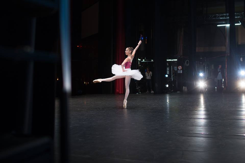 Dancer competing at the 2016 Prix de Lausanne. Photo by Gregory Batardon.